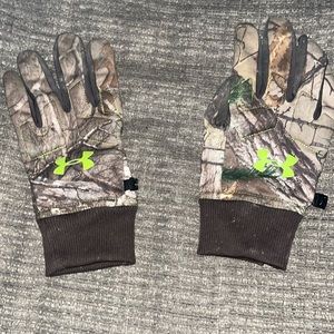 Under Armour hunting gloves Large